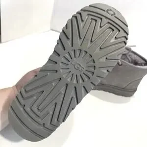 UGG | Shoes | Ugg Neumel Chukka Boot Womens Size Lavender  display picture 1